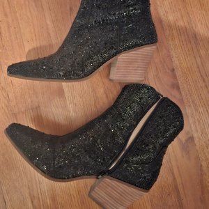 Betsey Johnson Diva Boot Size 9